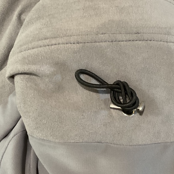 Vintage Kenneth Cole Women’s Medium Soft Gray Jacket - Picture 7 of 8